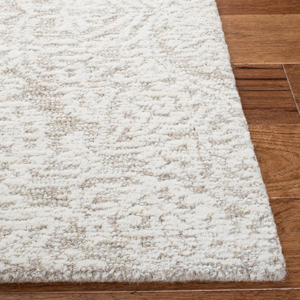SAFAVIEH Natural Ivory Wool Runner Rug
