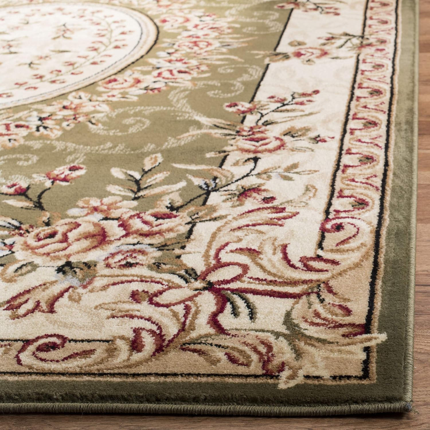 SAFAVIEH European Medallion Accent Rug