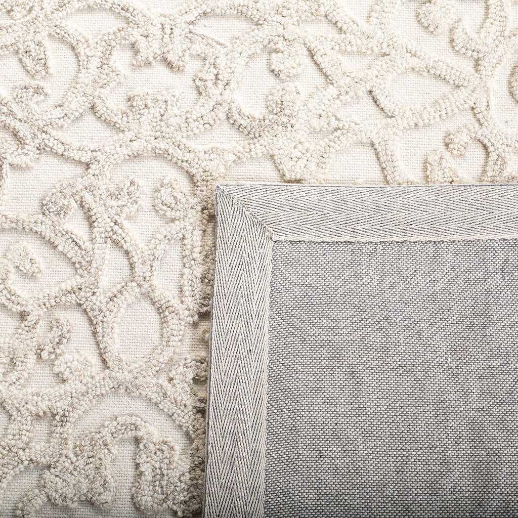 SAFAVIEH Camel Ivory Wool Runner Rug
